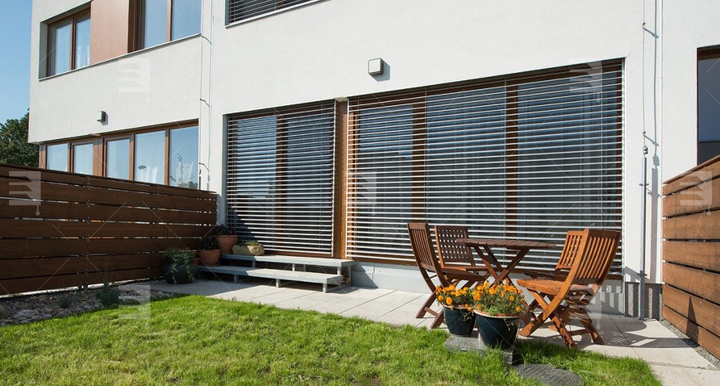 Welche Fensterläden sollte man für große Fenster wählen?