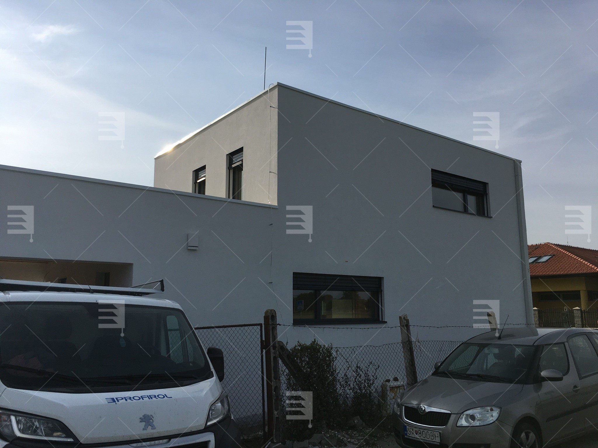 Ein Einfamilienhaus in Stupava erhält neue Außenvorhänge Galerie