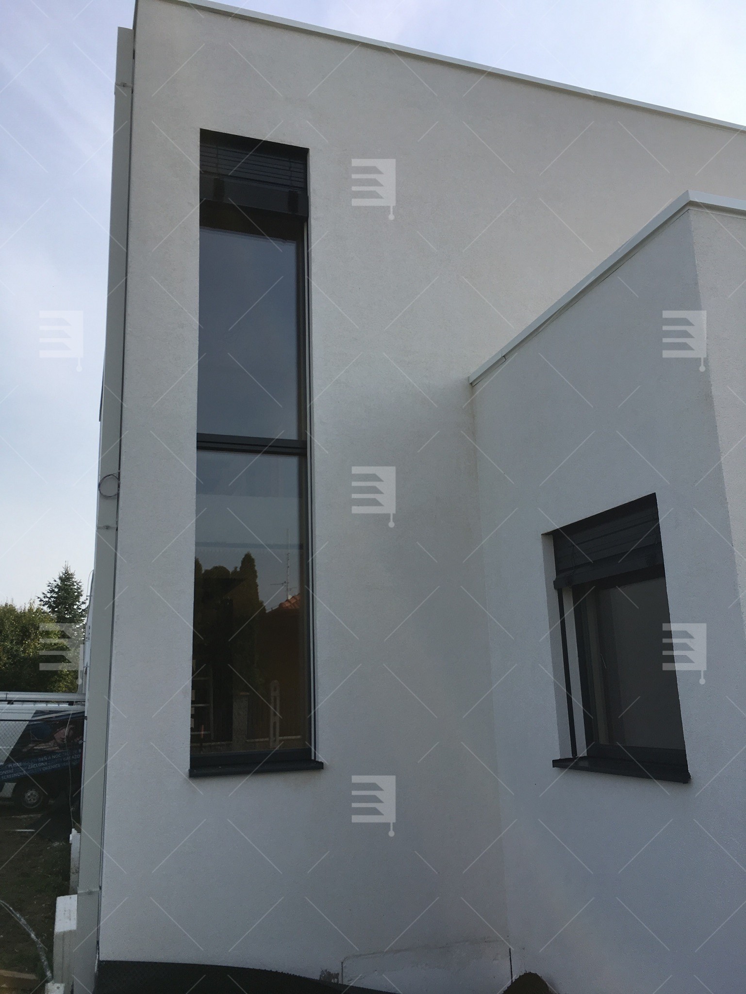 Ein Einfamilienhaus in Stupava erhält neue Außenvorhänge Galerie