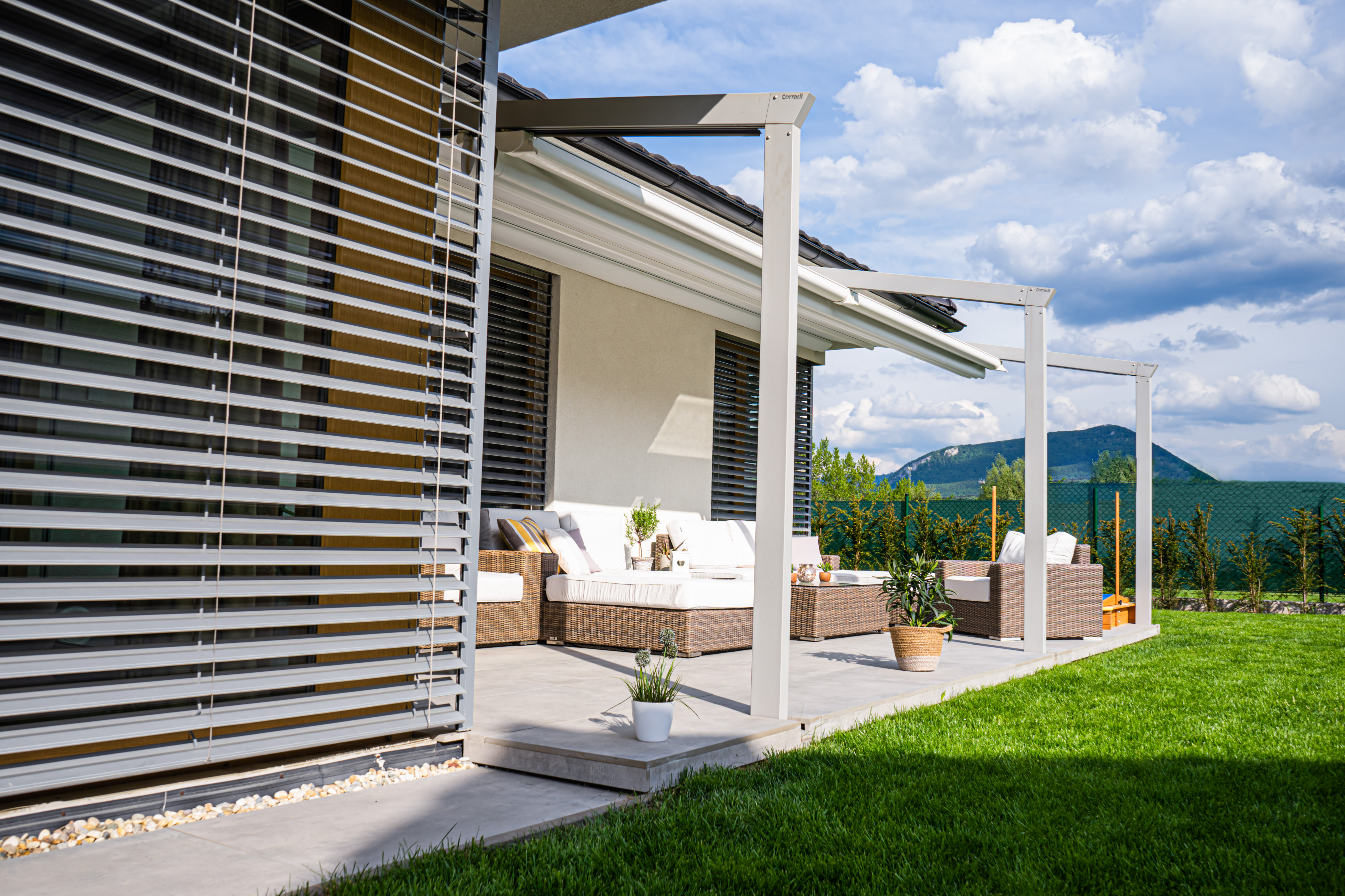 Pergola Palladia und Außenvorhang Z90 in Jasenica Galerie