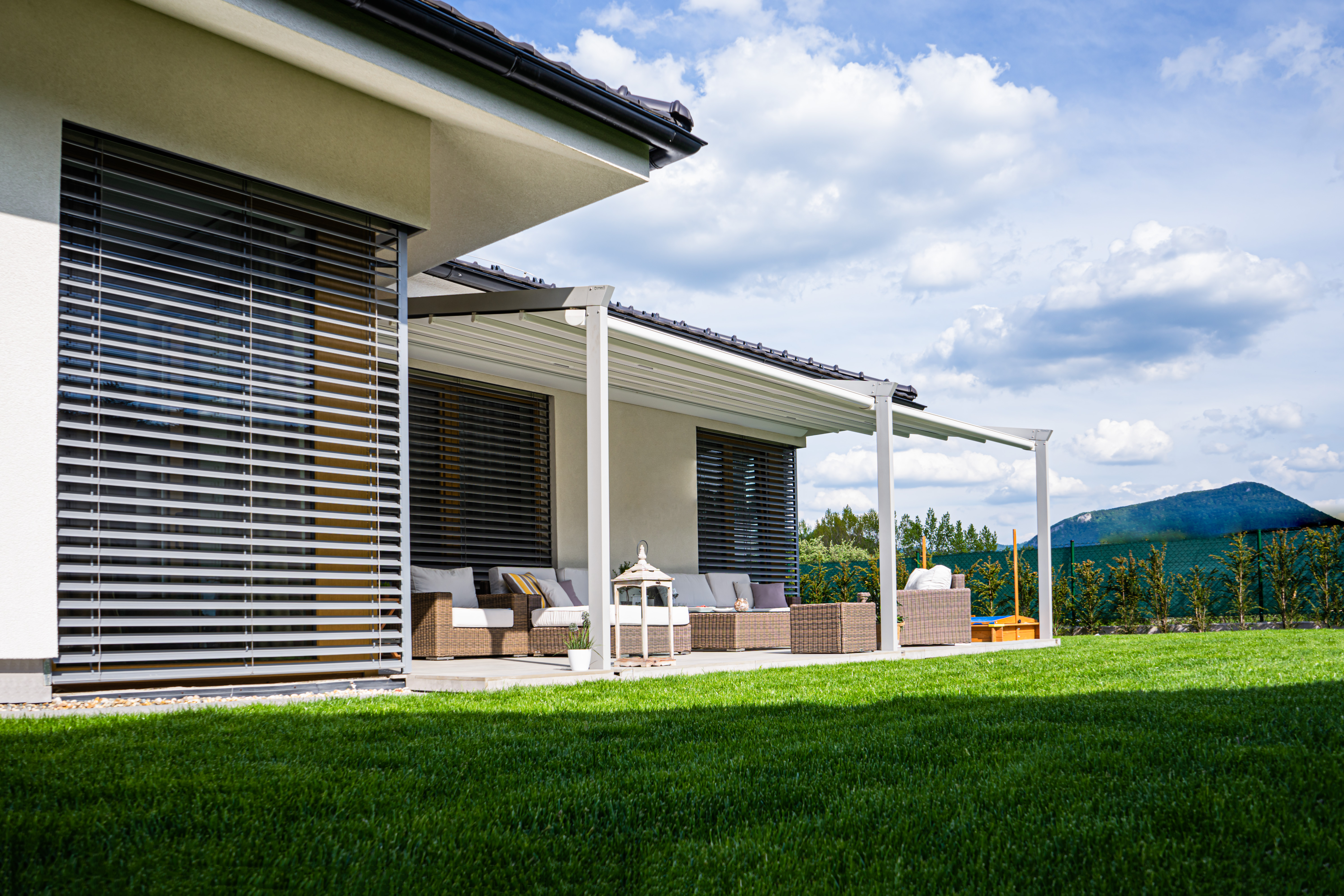 Pergola Palladia und Außenvorhang Z90 in Jasenica Galerie