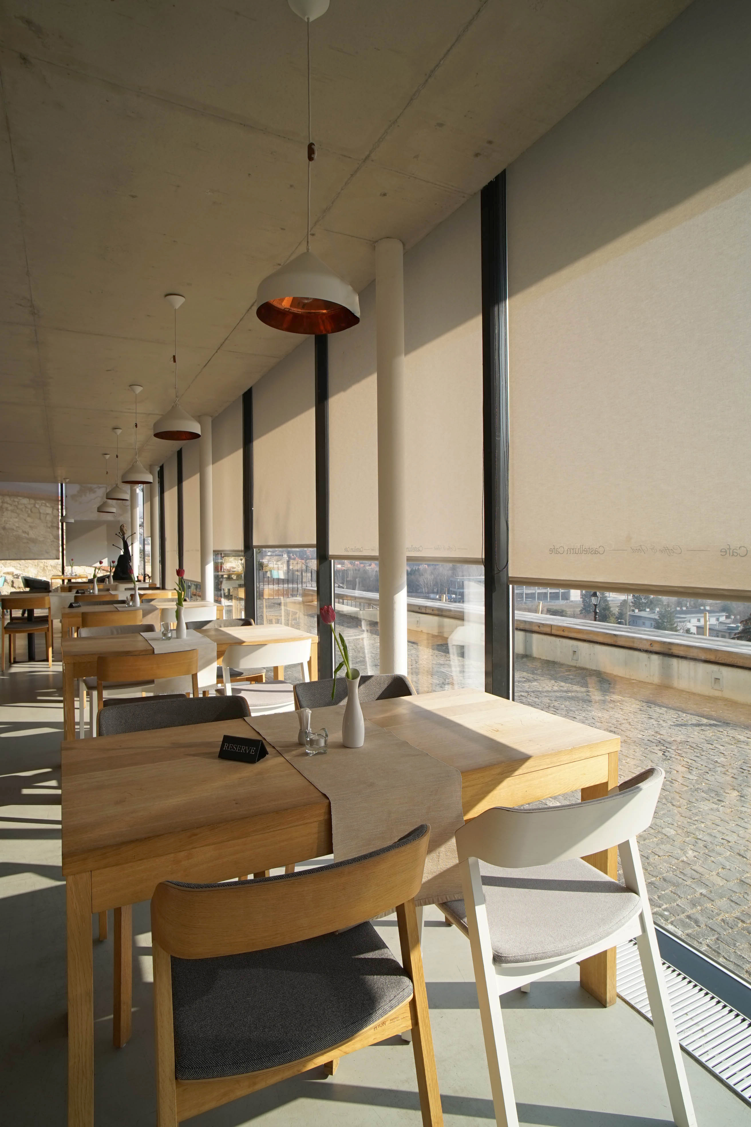 Jalousien im Café Castellum in Nitra Galerie