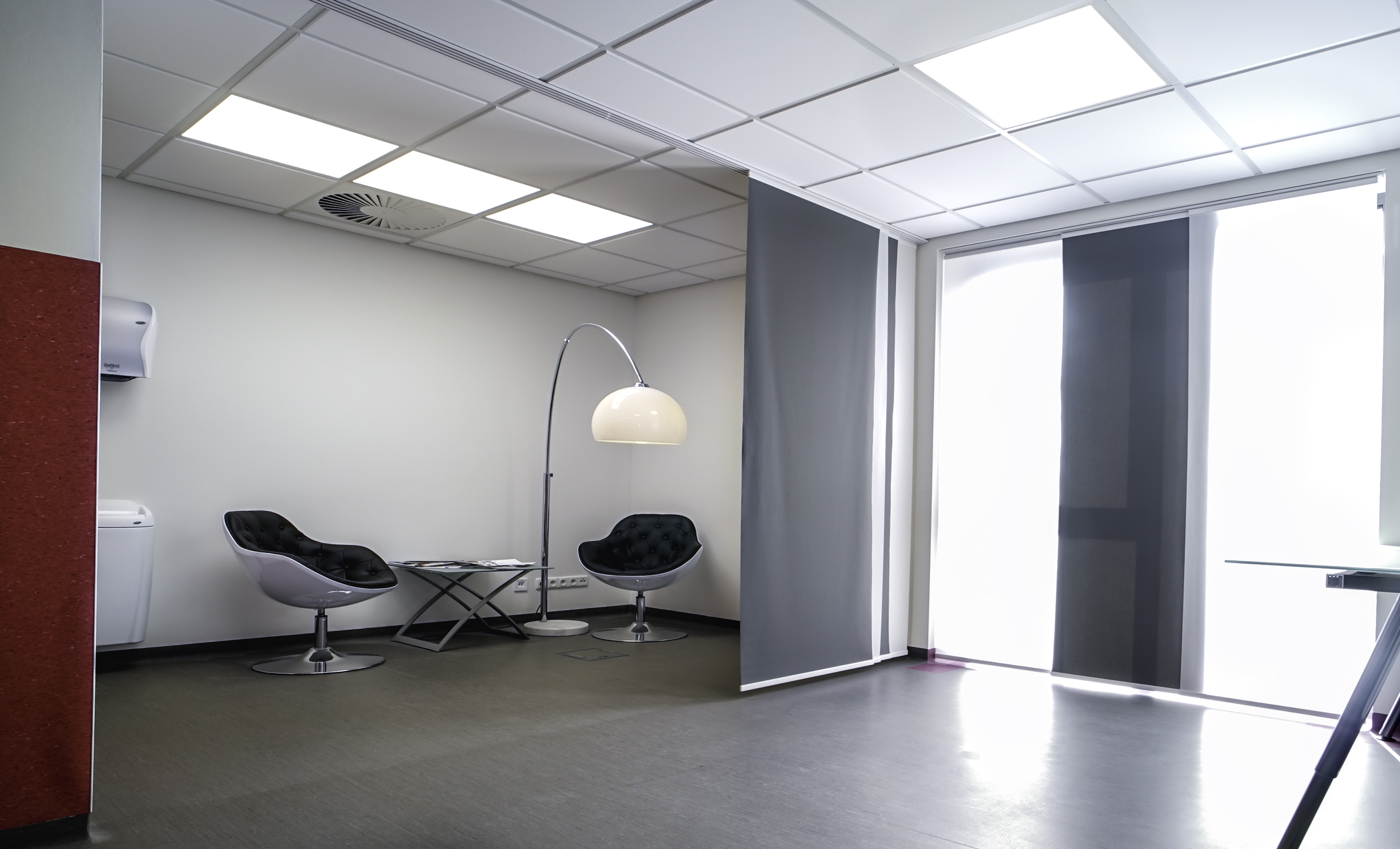 Japanische Wände in der SPINN-Klinik in Ruzomberok Galerie