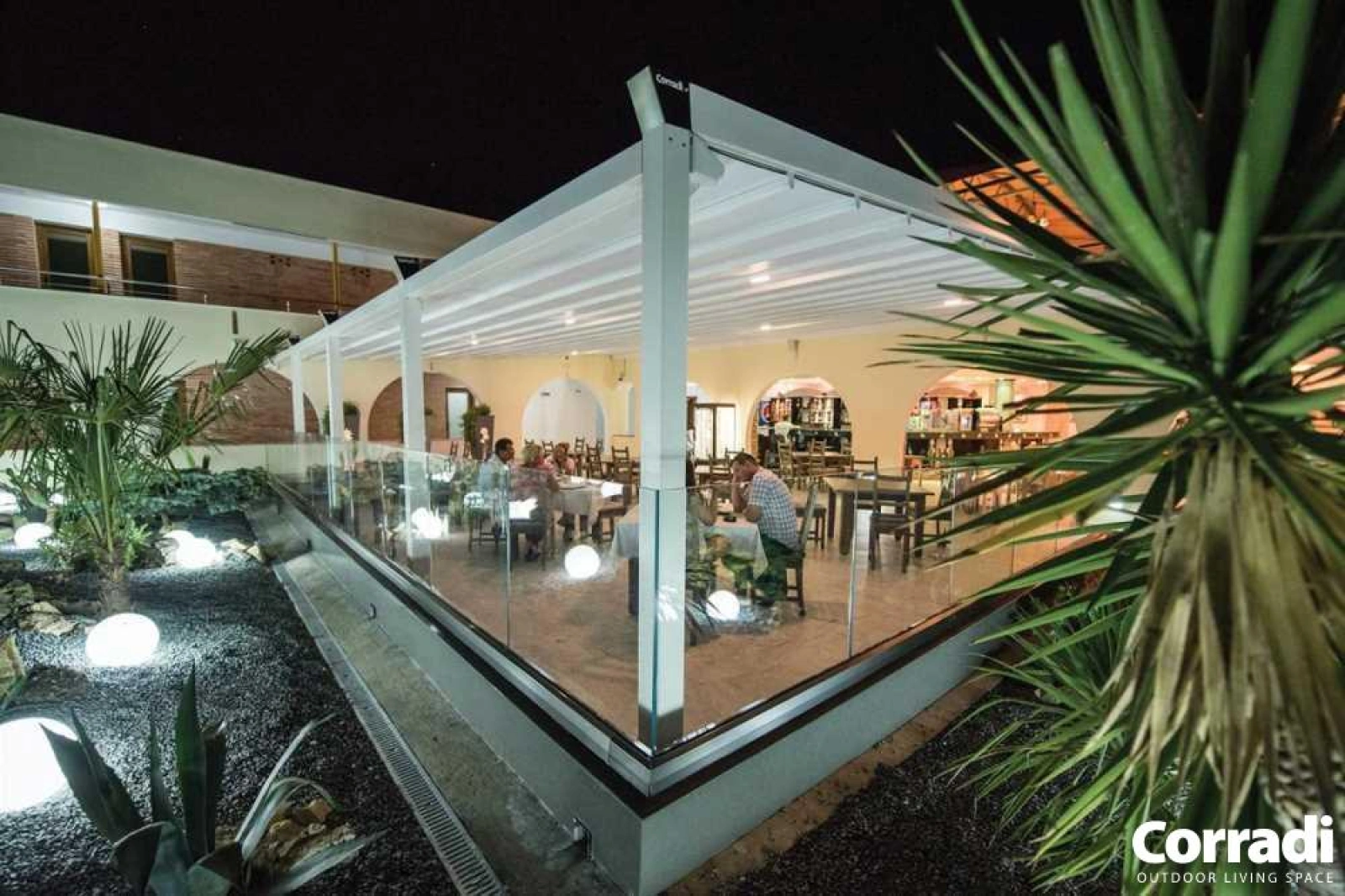 Pergola B-Space Galerie